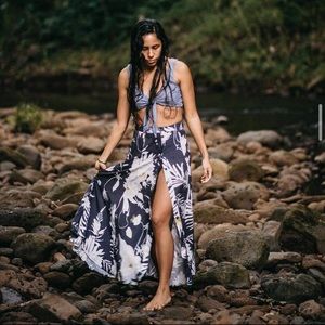 H&M floral print maxi skirt button down